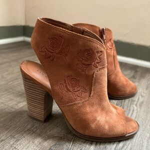 Lucky Brand brown suede bootie